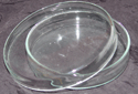 Petrischalen aus Glas  in verschiedenen größen. Petrischalen auch in Plaste lieferbar!